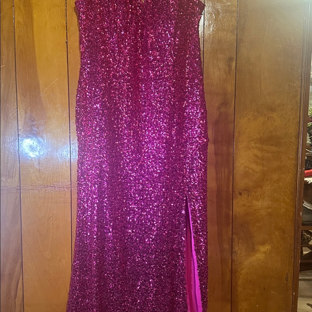 Morgan and Co. Sparkling Pink Sequin Gown - Picture 3 of 7